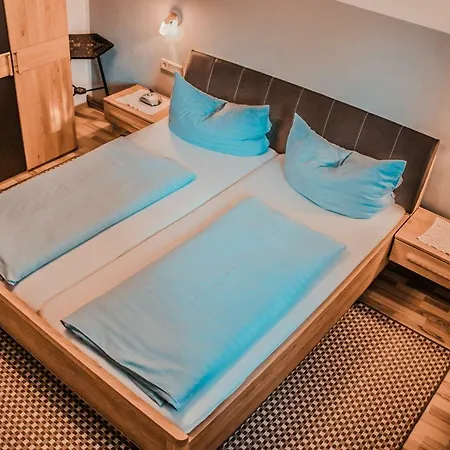 アパート Arneitz ファアーク・アム・ゼー